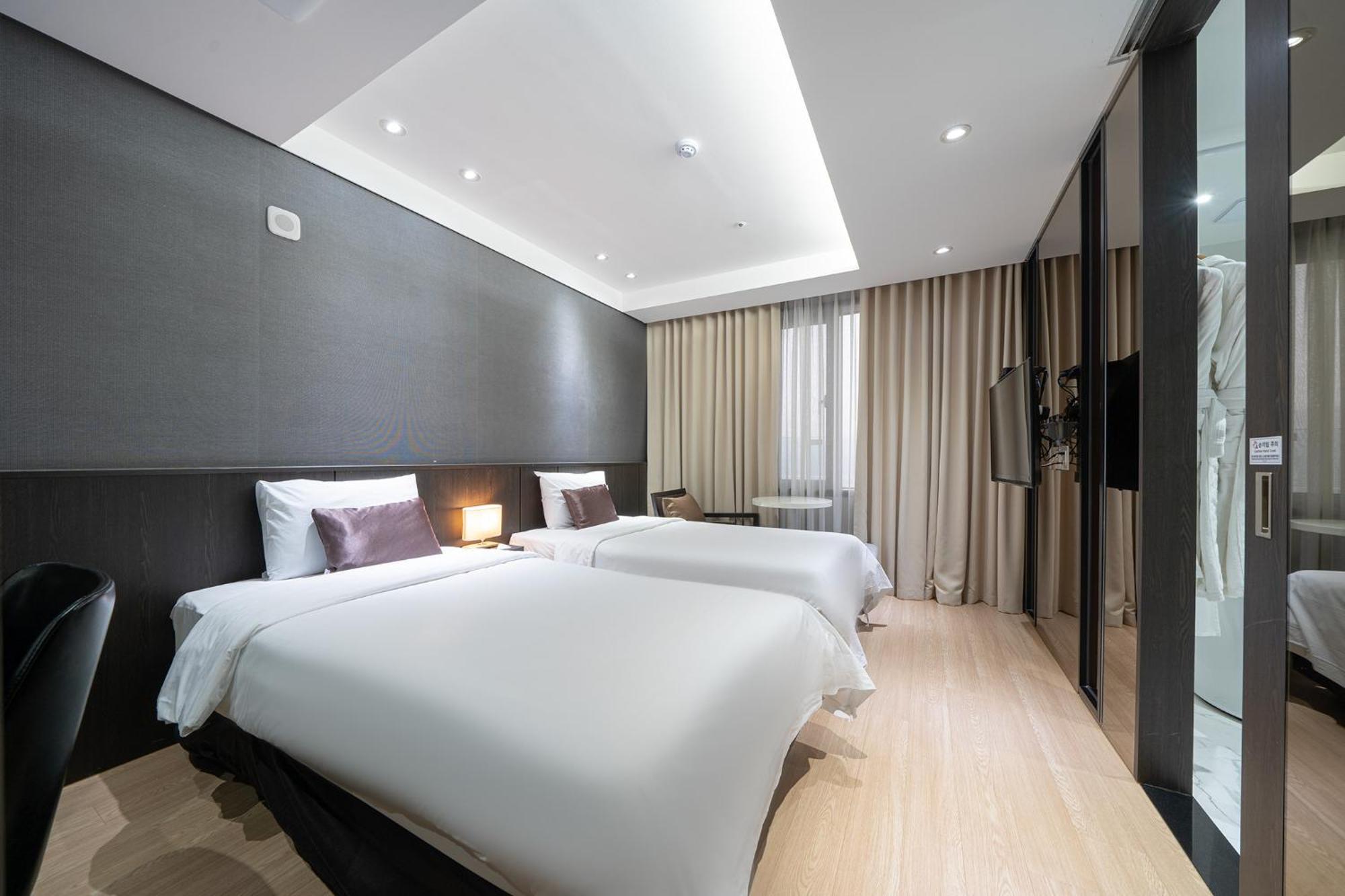 Ramada By Wyndham Yongin Hotel Luaran gambar